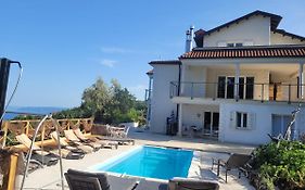 Ferienwohnung Mit Pool Kroatien Mit Meerblick Und Pool