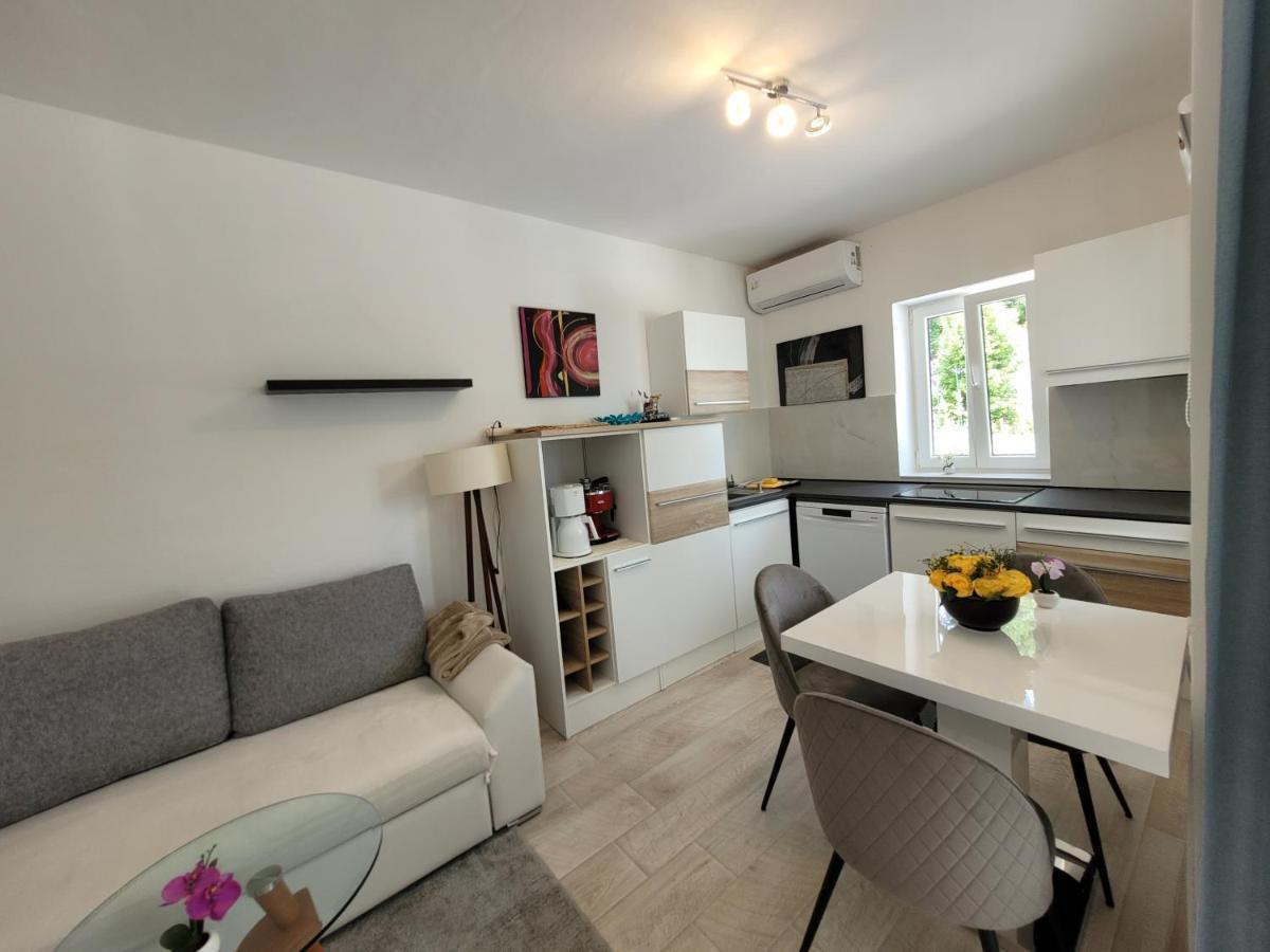 Ferienwohnung Mit Pool Kroatien Mit Meerblick Und Pool Lovran Extérieur photo