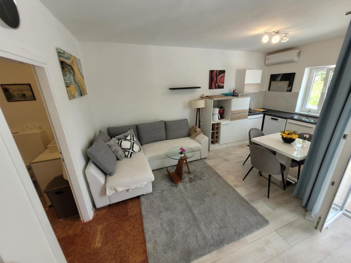 Ferienwohnung Mit Pool Kroatien Mit Meerblick Und Pool Lovran Extérieur photo